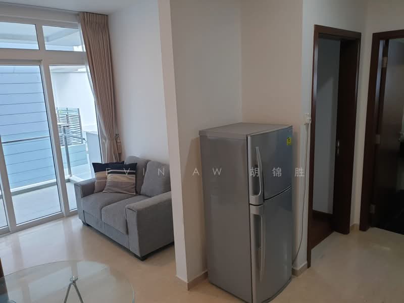Cheap, Freehold 1br @ Pasir Panjang Rd! High Rental Yield!, , 1 Bedroom, 495 sqft, Condominium For Sale, by Kevin Aw 胡锦胜, 500148015 - Living Room - PropertyGuru.com.sg