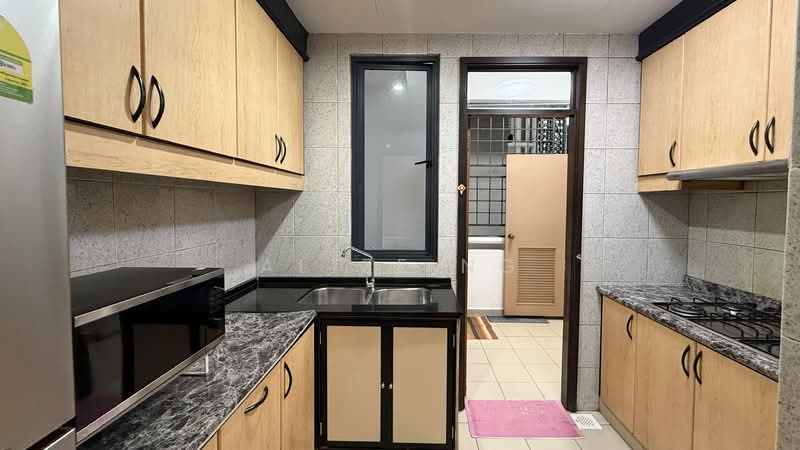 Regent Heights, 50 Bukit Batok East Avenue 5, 2 Bedrooms, 1,023 sqft, Condominium For Sale, by Alize Ng, 500148022 - Kitchen - PropertyGuru.com.sg