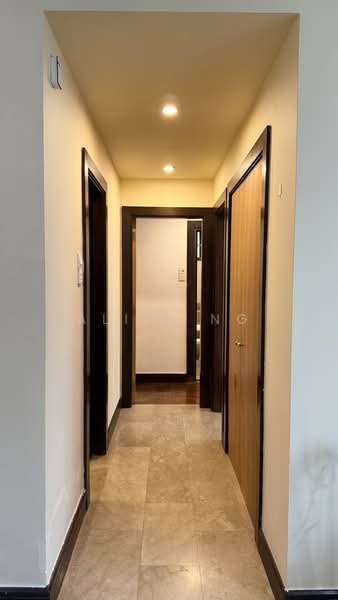 Regent Heights, 50 Bukit Batok East Avenue 5, 2 Bedrooms, 1,023 sqft, Condominium For Sale, by Alize Ng, 500148022 - Corridor - PropertyGuru.com.sg