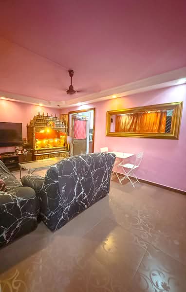 246 Yishun Avenue 9, 246 Yishun Avenue 9, 3 Bedrooms, 904 sqft, HDB Flat For Sale, by Samuel Prakash S/O Joseph Asirvatham, 500148025 - Living Room - PropertyGuru.com.sg