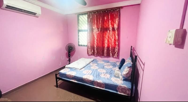 246 Yishun Avenue 9, 246 Yishun Avenue 9, 3 Bedrooms, 904 sqft, HDB Flat For Sale, by Samuel Prakash S/O Joseph Asirvatham, 500148025 - Bedroom - PropertyGuru.com.sg