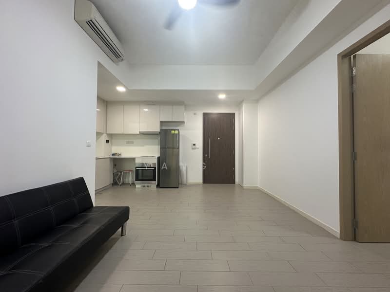Roots @ Transit, 9 Transit Road, 2 Bedrooms, 581 sqft, Apartment For Sale, by Yang ., 500148030 - Living Room - PropertyGuru.com.sg