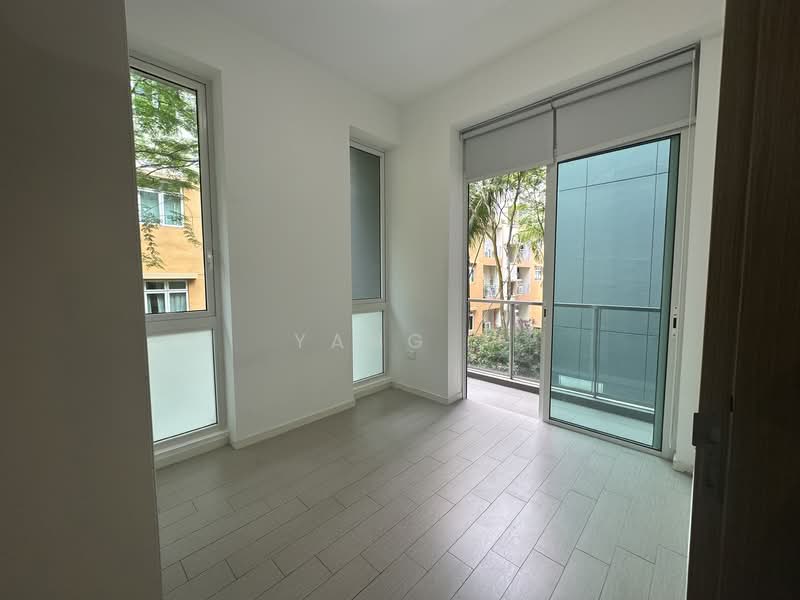 Roots @ Transit, 9 Transit Road, 2 Bedrooms, 581 sqft, Apartment For Sale, by Yang ., 500148030 - Balcony - PropertyGuru.com.sg