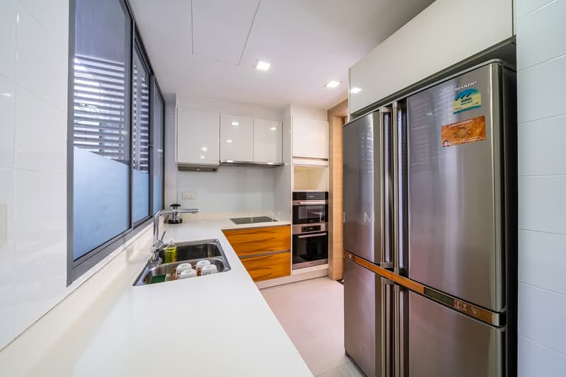 Helios Residences, 15 Cairnhill Circle, 2 Bedrooms, 1,281 sqft, Condominium For Rent, by Kevin Lim, 500148035 - Kitchen - PropertyGuru.com.sg