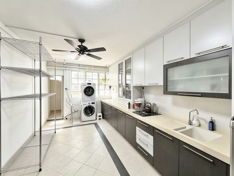 858 Yishun Avenue 4, 858 Yishun Avenue 4, 3 Bedrooms, 1,119 sqft, HDB Flat For Sale, by Kyean Lim, 500148036 - Kitchen - PropertyGuru.com.sg