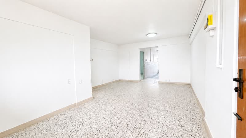 333 Ang Mo Kio Avenue 1, 333 Ang Mo Kio Avenue 1, 3 Bedrooms, 1,001 sqft, HDB Flat For Sale, by Eunice Lam, 500148039 - Living Room - PropertyGuru.com.sg