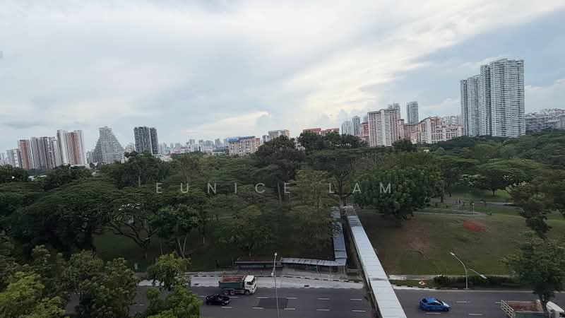 333 Ang Mo Kio Avenue 1, 333 Ang Mo Kio Avenue 1, 3 Bedrooms, 1,001 sqft, HDB Flat For Sale, by Eunice Lam, 500148039 - Exterior - PropertyGuru.com.sg
