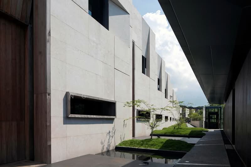 The Green Collection, , 5 Bedrooms, 5,909 sqft, Cluster House For Sale, by Heng Kok Liang, 500148044 - Exterior - PropertyGuru.com.sg