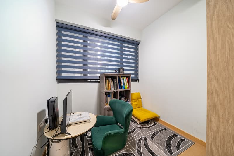 Treasure at Tampines, 21 Tampines Lane, 4 Bedrooms, 1,324 sqft, Condominium For Sale, by Kevin Lim, 500148054 - Study - PropertyGuru.com.sg