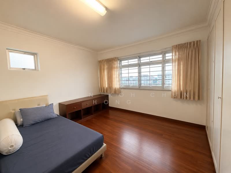 251 Choa Chu Kang Avenue 2, 251 Choa Chu Kang Avenue 2, 4 Bedrooms, 1,345 sqft, HDB Flat For Sale, by Darren Koh Chun Hong, 500148064 - Bedroom - PropertyGuru.com.sg