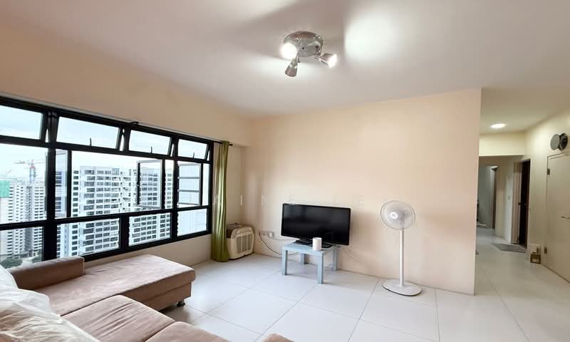 471B Fernvale Street, 471B Fernvale Street, 3 Bedrooms, 1,000 sqft, HDB Flat For Sale, by Elaine Lee, 500148069 - Living Room - PropertyGuru.com.sg