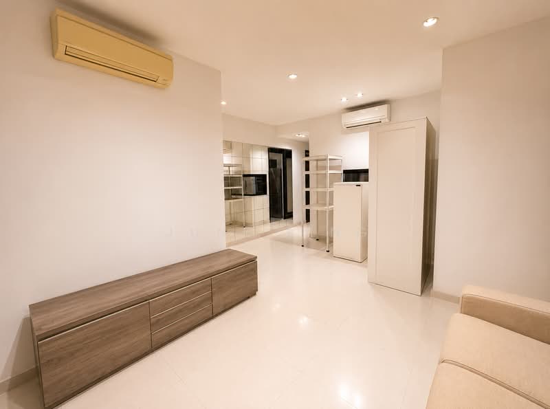 Platinum Edge, 18 Leicester Road, 3 Bedrooms, 1,055 sqft, Apartment For Rent, by June Ling, 500148077 - Living Room - PropertyGuru.com.sg