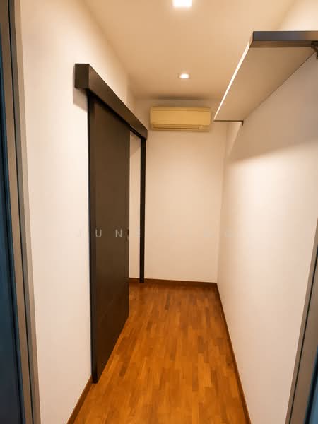 Platinum Edge, 18 Leicester Road, 3 Bedrooms, 1,055 sqft, Apartment For Rent, by June Ling, 500148077 - Corridor - PropertyGuru.com.sg