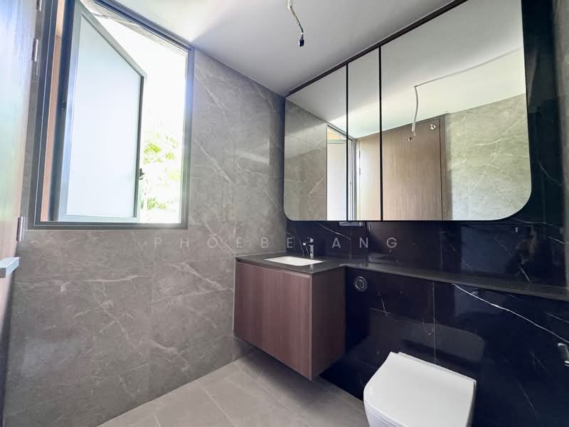 The Watergardens at Canberra, 37 Canberra Drive, 4 Bedrooms, 1,302 sqft, Condominium For Sale, by Phoebe Ang, 500148079 - Bathroom - PropertyGuru.com.sg