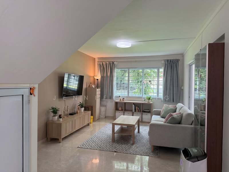 3 Toh Yi Drive, 3 Toh Yi Drive, 4 Bedrooms, 1,571 sqft, HDB Flat For Sale, by Jennifer Ong, 500148095 - Living Room - PropertyGuru.com.sg