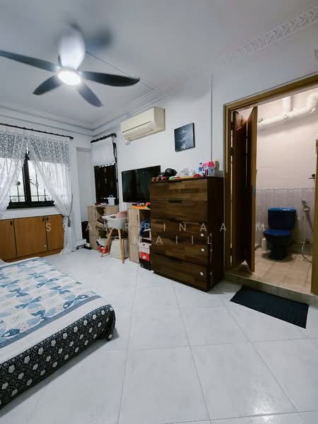 186C Rivervale Drive, 186C Rivervale Drive, 3 Bedrooms, 1,184 sqft, HDB Flat For Sale, by Sharrbinaa M Ismaiil, 500148100 - Master Bedroom - PropertyGuru.com.sg