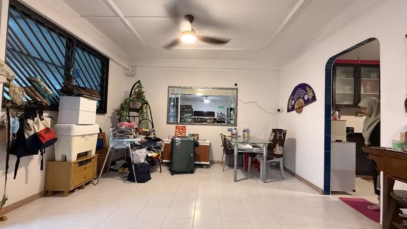 346 Yishun Avenue 11, 346 Yishun Avenue 11, 3 Bedrooms, 1,163 sqft, HDB Flat For Rent, by Cheryl Soh, 500148101 - Living Room - PropertyGuru.com.sg