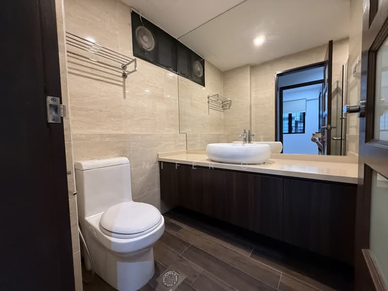 Hume Park I, 3 Hume Avenue, 3 Bedrooms, 1,453 sqft, Condominium For Rent, by Jennifer Ong, 500148102 - Bathroom - PropertyGuru.com.sg
