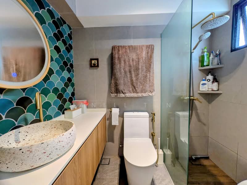 315A Ang Mo Kio Street 31, 315A Ang Mo Kio Street 31, 3 Bedrooms, 969 sqft, HDB Flat For Rent, by Janell Tan, 500148103 - Master Bathroom - PropertyGuru.com.sg