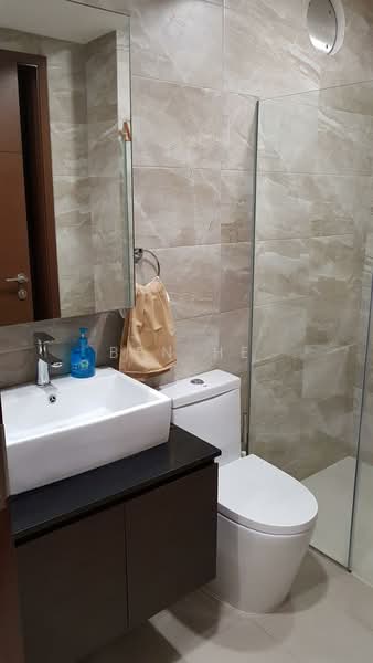 28 RC Suites, 28 Race Course Lane, 1 Bedroom, 409 sqft, Apartment For Sale, by BEN HE, 500148105 - Bathroom - PropertyGuru.com.sg