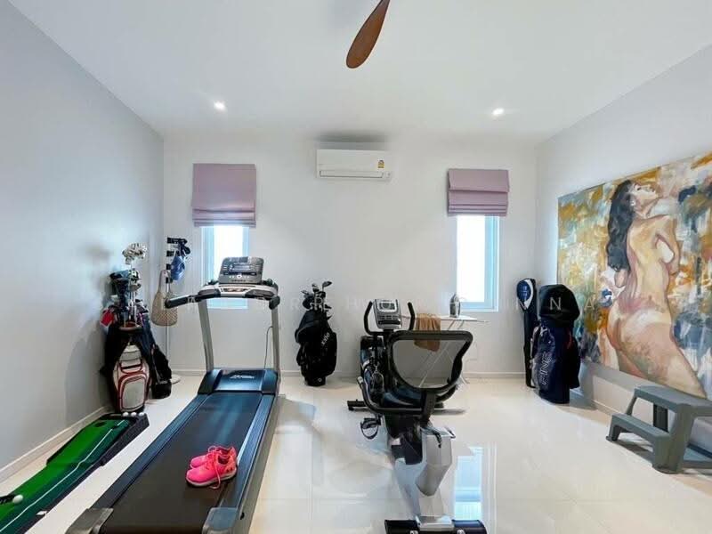 ⭐️$18XX PSF BUILT⭐️SIGLAP⭐️1KM TAO NAN⭐️MOVE IN⭐️超值精选豪宅⭐️, MOVE IN | POOL | 5888 BUILT UP | MRT MALL 700M | 3 CARS, 5 Bedrooms, 5,888 sqft, Semi-Detached House For Sale, by Andrew Goh, 500148117 - Gym - PropertyGuru.com.sg