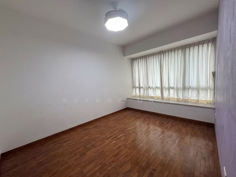Double Bay Residences, 19D Simei Street 4, 3 Bedrooms, 1,367 sqft, Condominium For Sale, by Raynne Ong, 500148122 - Master bedroom - PropertyGuru.com.sg
