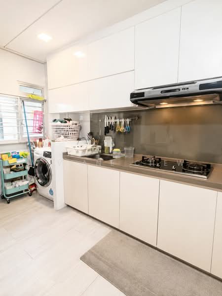 214 Pasir Ris Street 21, 214 Pasir Ris Street 21, 3 Bedrooms, 1,378 sqft, HDB Flat For Sale, by Viviane Chew, 500148126 - Kitchen - PropertyGuru.com.sg