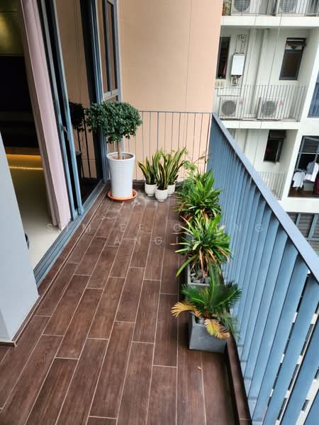 Twin Fountains, 11 Woodlands Avenue 6, 3 Bedrooms, 1,033 sqft, Executive Condominium For Rent, by SIM EE CHENG ANGIE, 500148129 - Balcony - PropertyGuru.com.sg