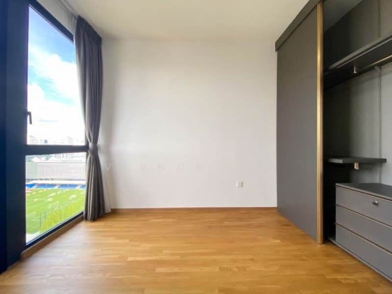 Park Colonial, 10 Woodleigh Lane, 3 Bedrooms, 980 sqft, Condominium For Rent, by Vernon Low, 500148144 - PropertyGuru.com.sg