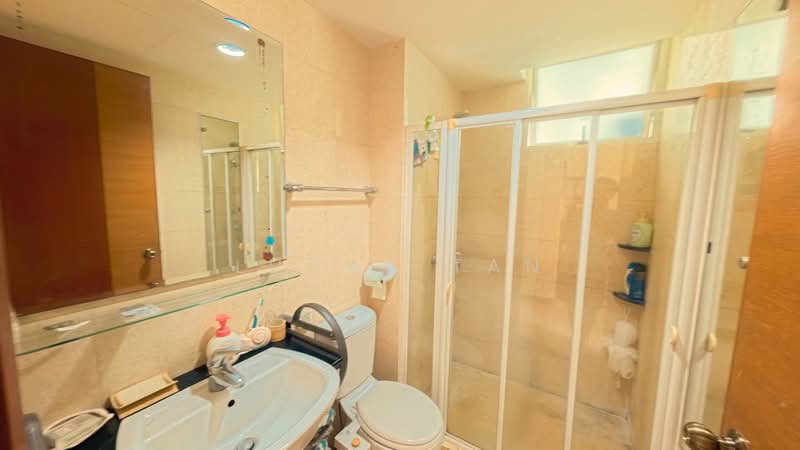 Compass Heights, 11 Sengkang Square, 1 Bedroom, 689 sqft, Condominium For Sale, by Lucas Tan, 500148161 - Bathroom - PropertyGuru.com.sg