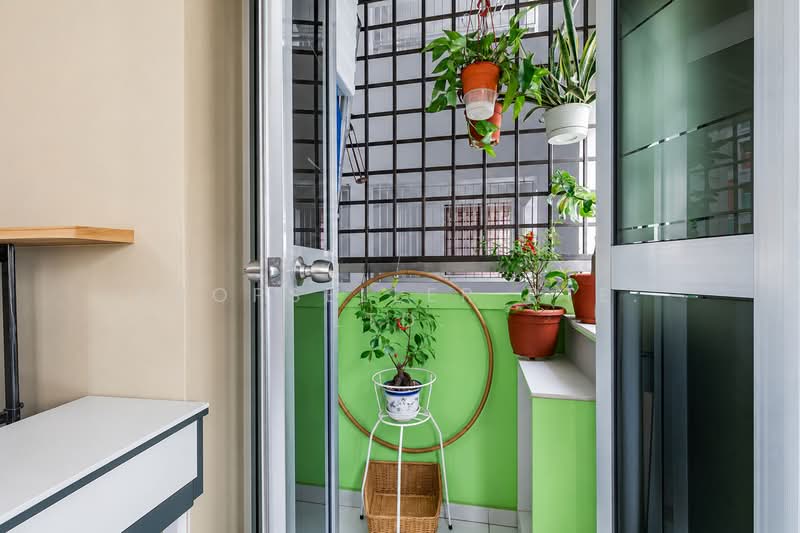 284 Choa Chu Kang Avenue 3, 284 Choa Chu Kang Avenue 3, 3 Bedrooms, 1,119 sqft, HDB Flat For Sale, by Wes Teo, 500148162 - Balcony - PropertyGuru.com.sg