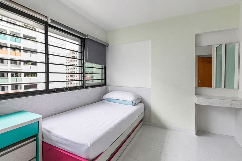 284 Choa Chu Kang Avenue 3, 284 Choa Chu Kang Avenue 3, 3 Bedrooms, 1,119 sqft, HDB Flat For Sale, by Wes Teo, 500148162 - Bedroom - PropertyGuru.com.sg