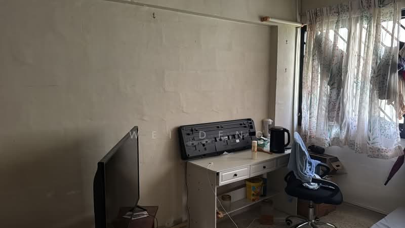 36 Bedok South Avenue 2, 36 Bedok South Avenue 2, Room Rental, 120 sqft, HDB Flat For Rent, by WEI DENG, 500148166 - Study - PropertyGuru.com.sg