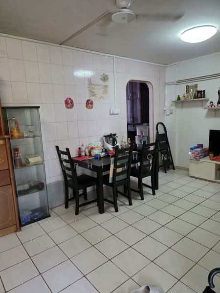 218 Petir Road, 218 Petir Road, 3 Bedrooms, 904 sqft, HDB Flat For Sale, by Ku Jit Hon (Philip), 500148169 - Dining Room - PropertyGuru.com.sg