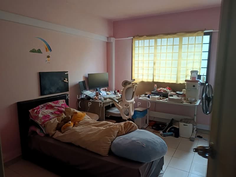 218 Petir Road, 218 Petir Road, 3 Bedrooms, 904 sqft, HDB Flat For Sale, by Ku Jit Hon (Philip), 500148169 - Bedroom - PropertyGuru.com.sg