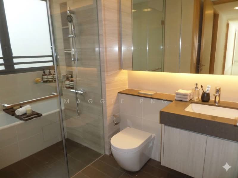 Hedges Park Condominium, 71 Flora Drive, 4 Bedrooms, 1,539 sqft, Condominium For Sale, by Maggie Png, 500148177 - Master's Bathroom - PropertyGuru.com.sg