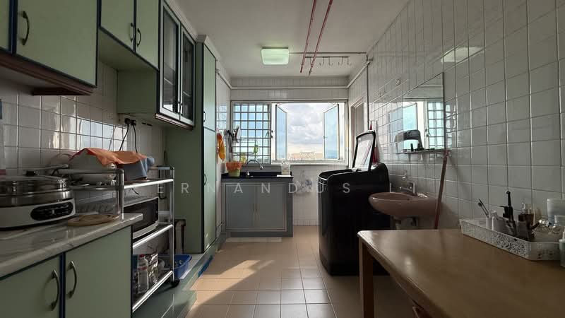726 Yishun Street 71, 726 Yishun Street 71, 3 Bedrooms, 904 sqft, HDB Flat For Sale, by Fernandus Li, 500148179 - Kitchen - PropertyGuru.com.sg