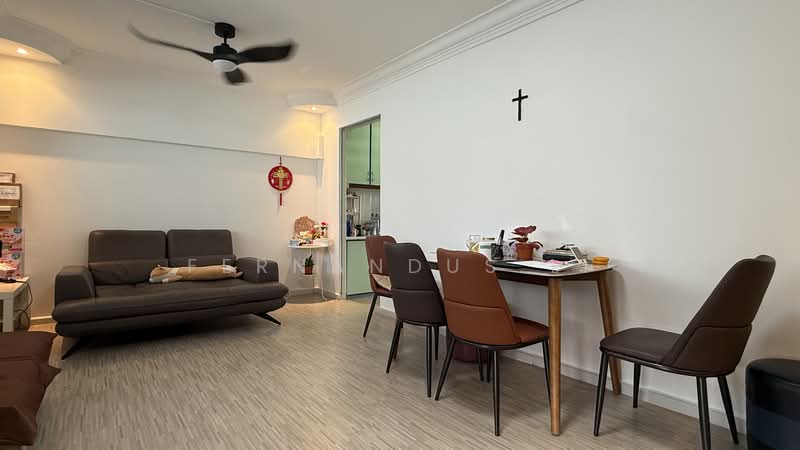 726 Yishun Street 71, 726 Yishun Street 71, 3 Bedrooms, 904 sqft, HDB Flat For Sale, by Fernandus Li, 500148179 - Living Room - PropertyGuru.com.sg