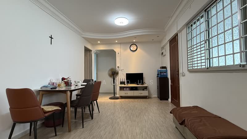 726 Yishun Street 71, 726 Yishun Street 71, 3 Bedrooms, 904 sqft, HDB Flat For Sale, by Fernandus Li, 500148179 - Living Room - PropertyGuru.com.sg