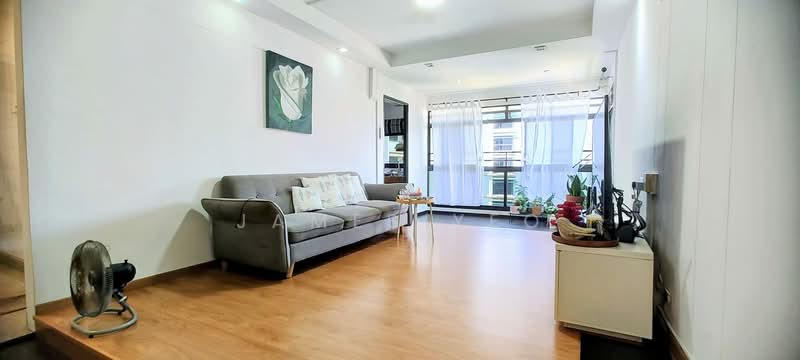 1 Pine Close, 1 Pine Close, 3 Bedrooms, 1,184 sqft, HDB Flat For Sale, by James Yeo, 500148183 - Living Room - PropertyGuru.com.sg