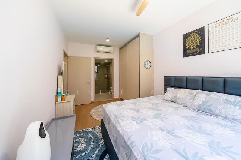 Treasure at Tampines, 21 Tampines Lane, 4 Bedrooms, 1,324 sqft, Condominium For Sale, by Eunice Lam, 500148184 - Bedroom - PropertyGuru.com.sg
