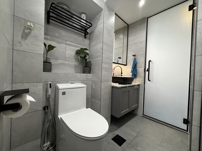 106 Serangoon North Avenue 1, 106 Serangoon North Avenue 1, 3 Bedrooms, 1,507 sqft, HDB Flat For Rent, by Michelle Hiang, 500148192 - Bathroom - PropertyGuru.com.sg