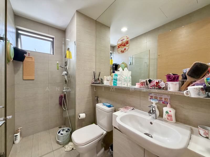 The Skywoods, 7 Dairy Farm Heights, 3 Bedrooms, 915 sqft, Condominium For Rent, by Andy Lim 林佳俊, 500148194 - Bathroom - PropertyGuru.com.sg