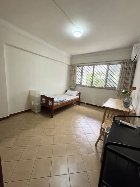 426 Tampines Street 41, 426 Tampines Street 41, Room Rental, 160 sqft, HDB Flat For Rent, by Kyne Chan, 500148205 - Bedroom - PropertyGuru.com.sg