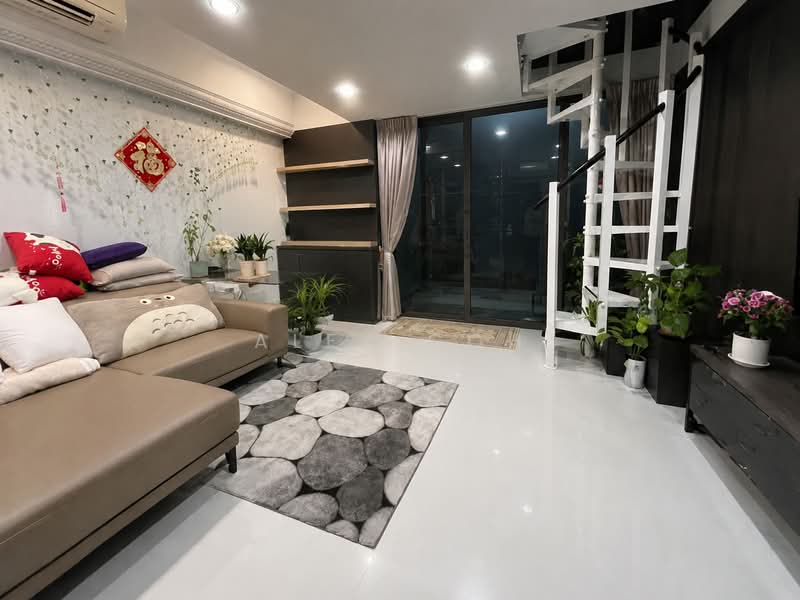 North Park Residences, 15 Yishun Central 1, 1 Bedroom, 570 sqft, Condominium For Sale, by Alex Goh, 500148221 - Living Room - PropertyGuru.com.sg