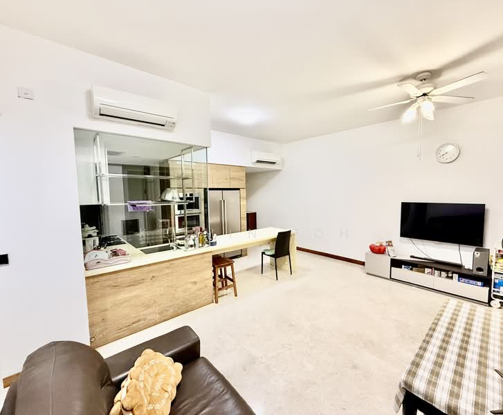 The Lanai, 140 Hillview Avenue, 4 Bedrooms, 1,302 sqft, Condominium For Sale, by Kelvin Poh, 500148227 - Living Room - PropertyGuru.com.sg