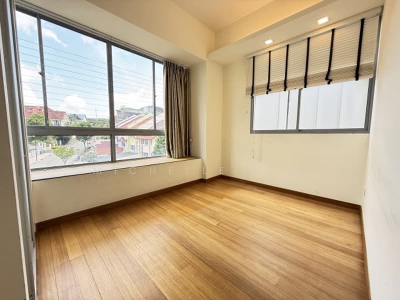 The Acacias, 21 Sommerville Road, 3 Bedrooms, 1,572 sqft, Apartment For Sale, by Michelle Tan, 500148228 - PropertyGuru.com.sg