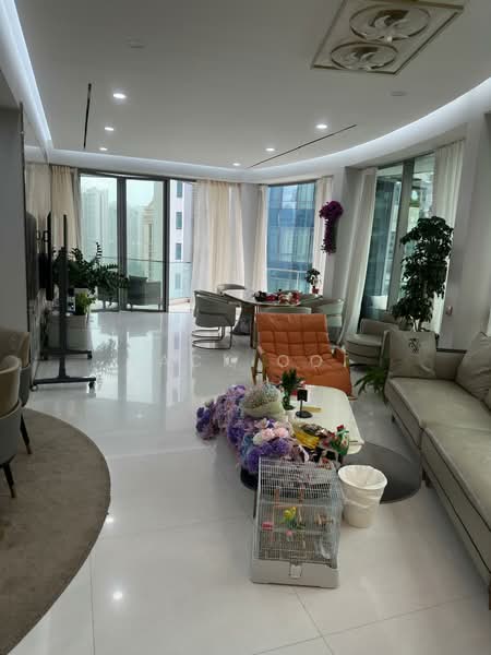 Cliveden at Grange, 100 Grange Road, 4 Bedrooms, 2,841 sqft, Condominium For Rent, by Jack Ooi, 500148230 - Living Room - PropertyGuru.com.sg