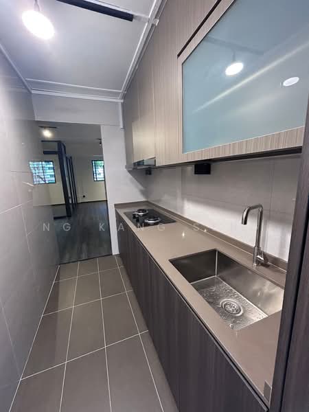 48 Sims Place, 48 Sims Place, 2 Bedrooms, 750 sqft, HDB Flat For Rent, by Ng Kang Seng, 500148235 - Kitchen - PropertyGuru.com.sg