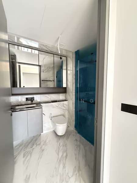 The Landmark, 173 Chin Swee Road, 2 Bedrooms, 678 sqft, Condominium For Rent, by Kal Ong, 500148240 - Bathroom - PropertyGuru.com.sg